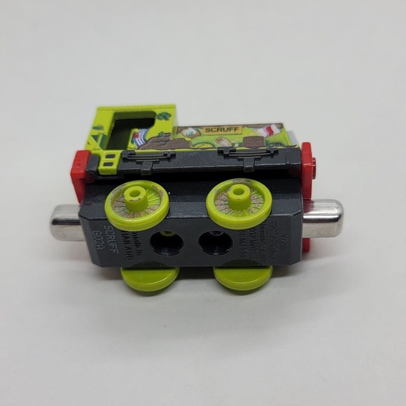 Thomas Diecast Take n Play Along Smelly Trash Scruff Train - Picture 8 of 8